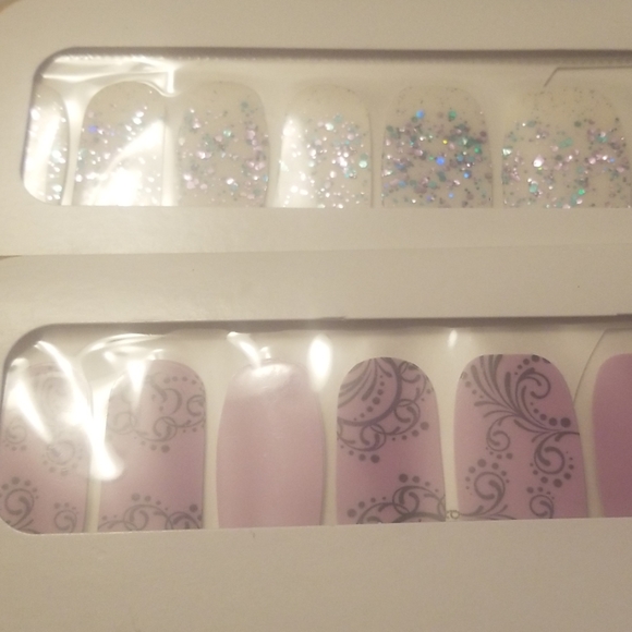 Bundle of design color street nails - Picture 2 of 4